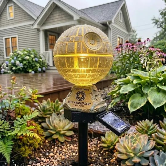 ๐60th Anniversary Enterprise NCC-1701 Solar Garden Light